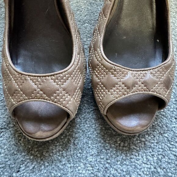 Elegant Quilted Taupe Peep-Toe Slingback Heels with Diamond Stitching Pattern - Picture 2 of 5